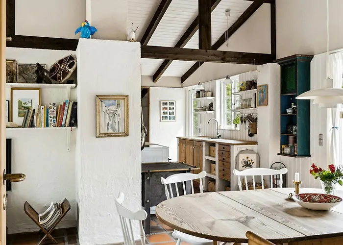 Architect-designed Summerhouse Close To Korevlerne Dom wakacyjny *