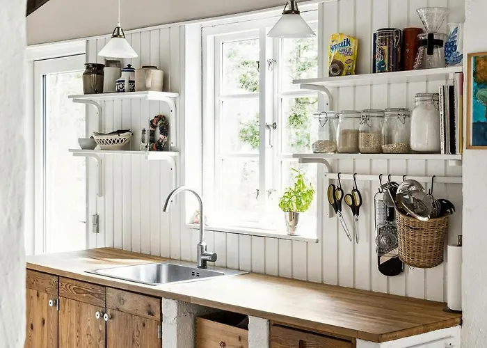 Architect-designed Summerhouse Close To Korevlerne *